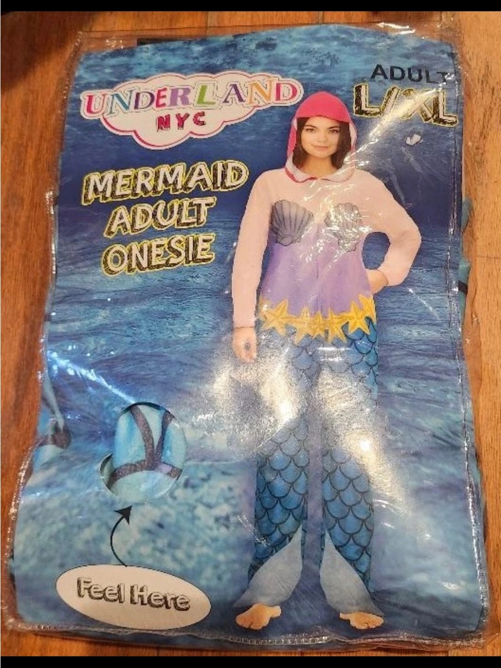 NWT Underland NYC Mermaid
Hooded Onesie Costume L/XL